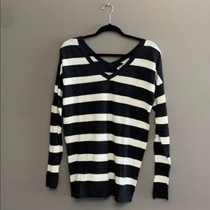 OLD NAVY, WIDE V NECK, LIGHTWEIGHT SWEATER SZ M